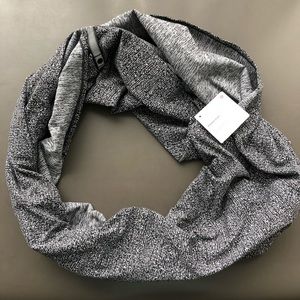 Lulu lemon Vinyasa Scarf